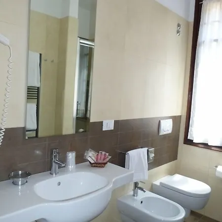 La Meridiana 3* Venedik-Lido
