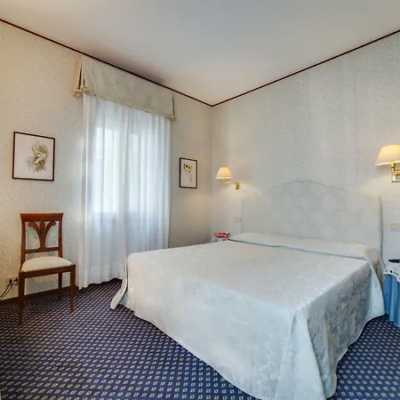 La Meridiana Otel Venedik-Lido